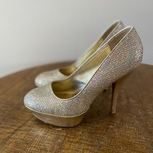 Womens sparkle gold high heel size 10.